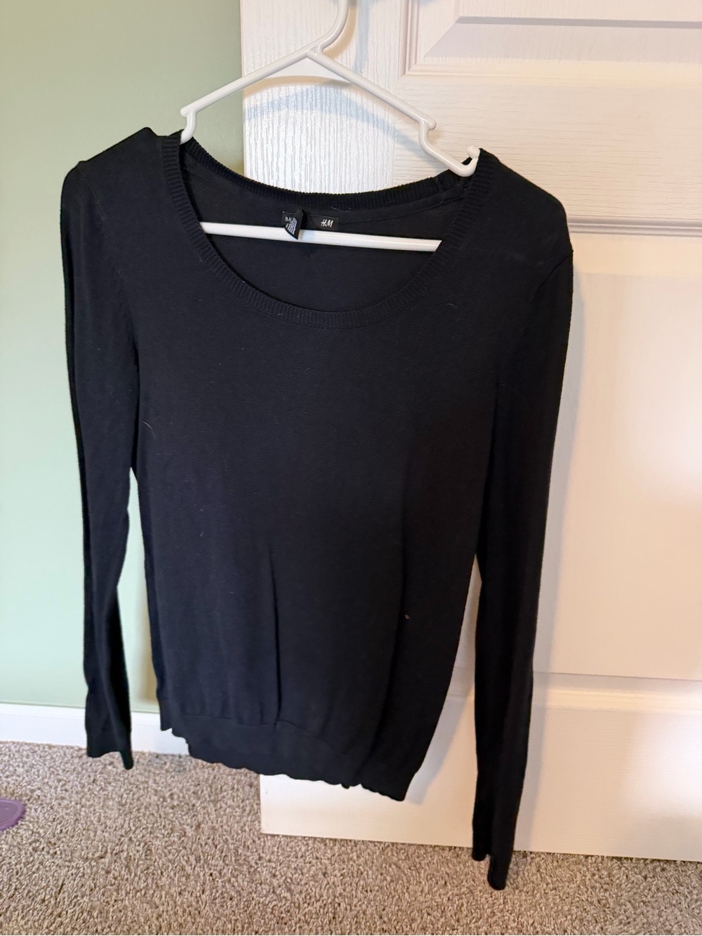 H&M Black Slim Long-Sleeve Crew Sweater